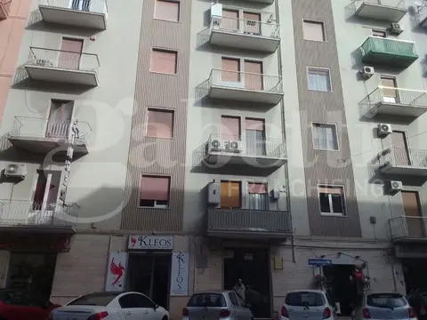 Appartamento in VIA C.BATTISTI 15, Taranto (TA)