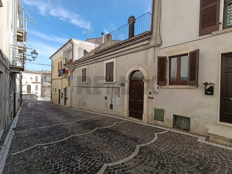 Casa Semindipendente in Vendita a San Valentino in Abruzzo Citeriore