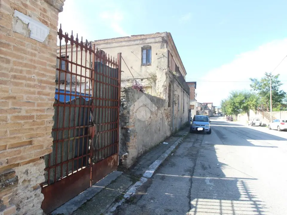 Casa indipendente in vendita a Reggio Di Calabria