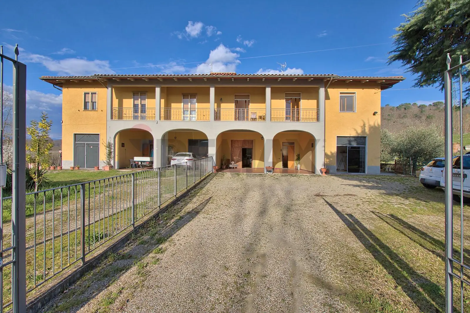 Villetta bifamiliare in Vendita a Bucine