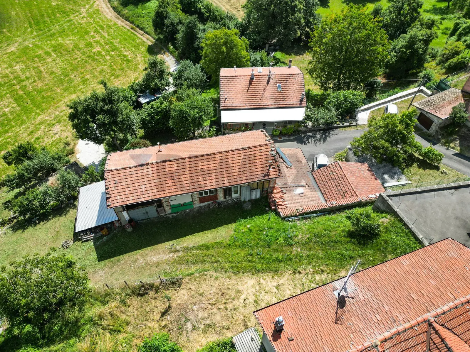 Porzione di casa in Vendita a Tizzano Val Parma