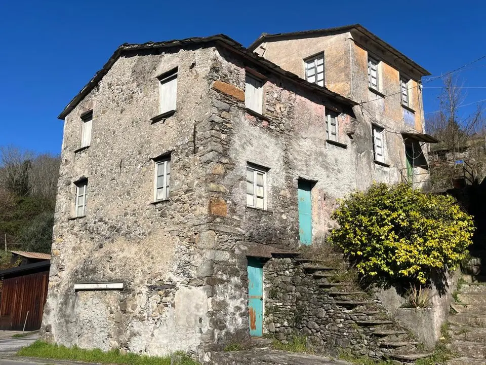Rustico in vendita a San Colombano Certenoli