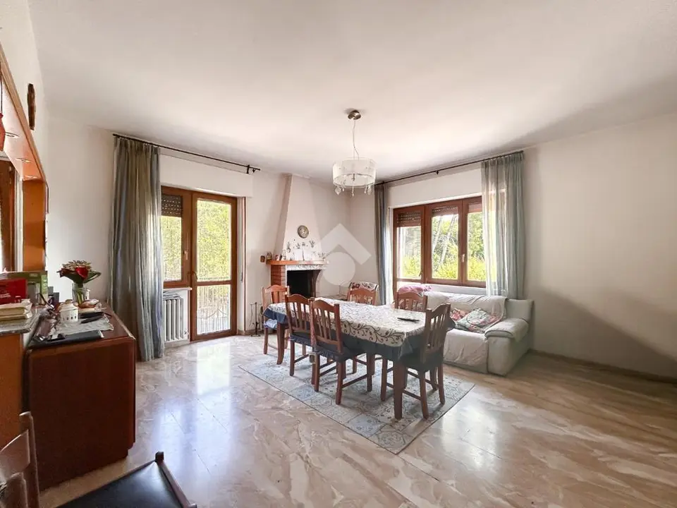 Casa semindipendente in vendita a Pescara