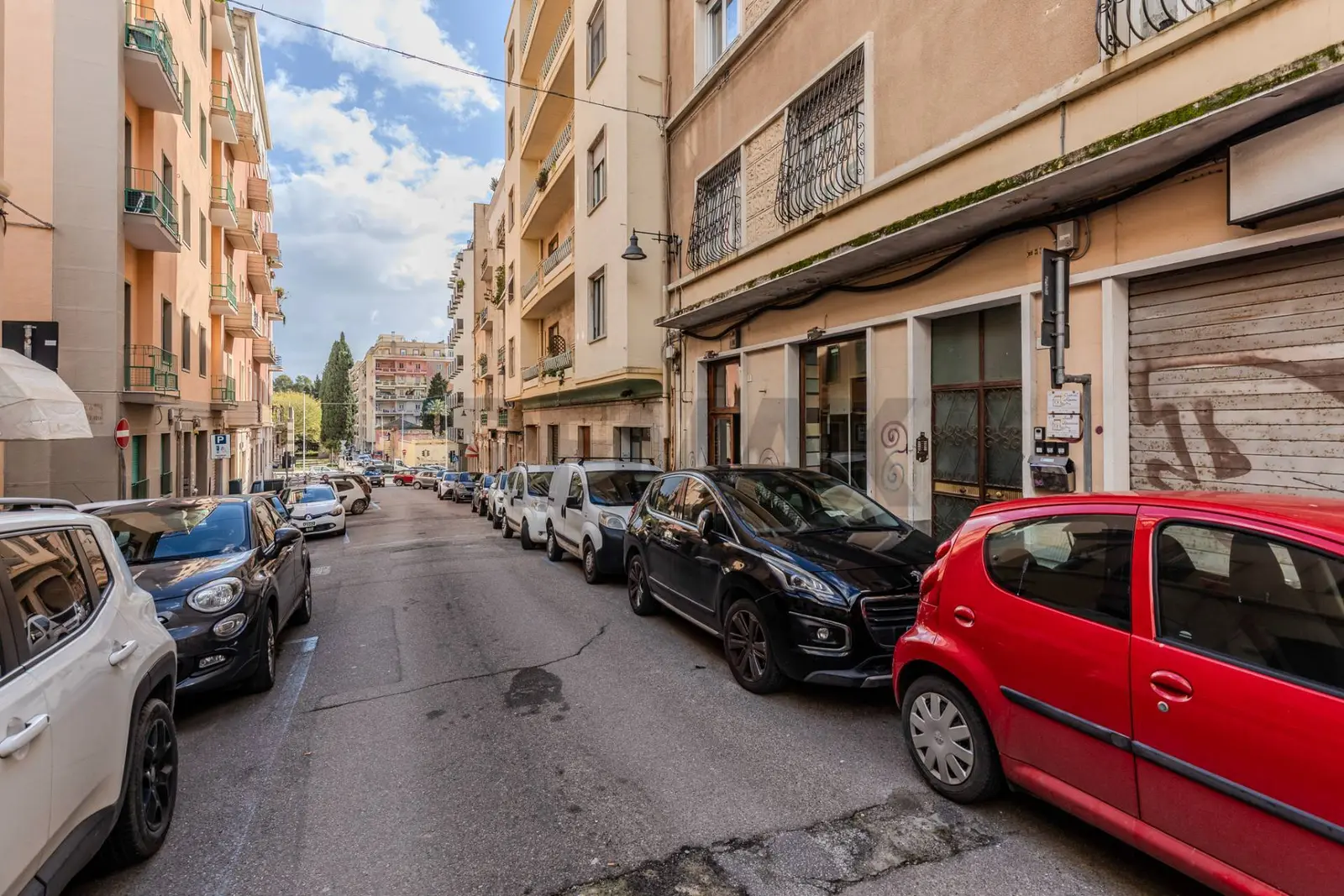 Magazzino in Vendita a Cagliari