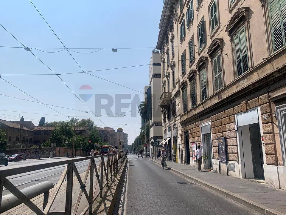 Locale Commerciale in Affitto a Roma