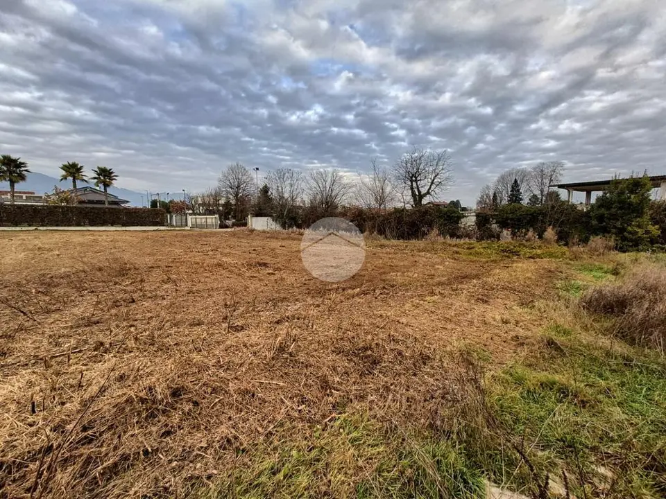 Ter. residenziale in vendita a Rivarolo Canavese