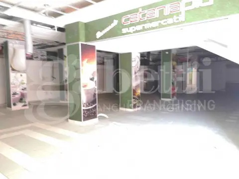 Magazzino in via Marcello Candia , Napoli (NA)