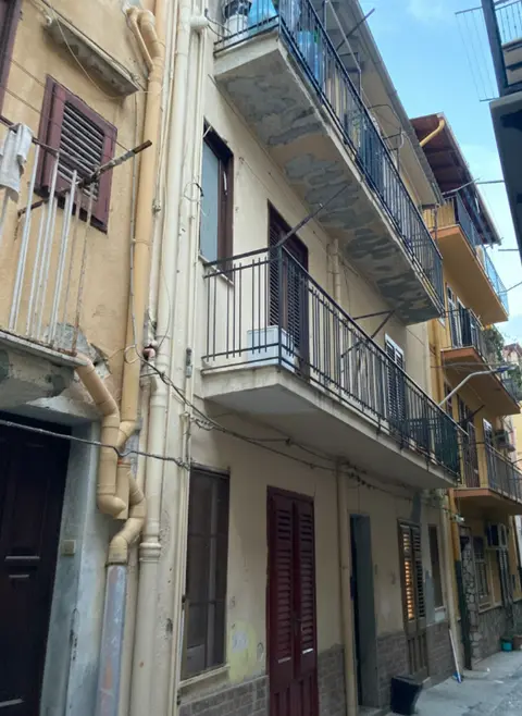 Palazzina in Via Gandolfo 23, Termini Imerese (PA)
