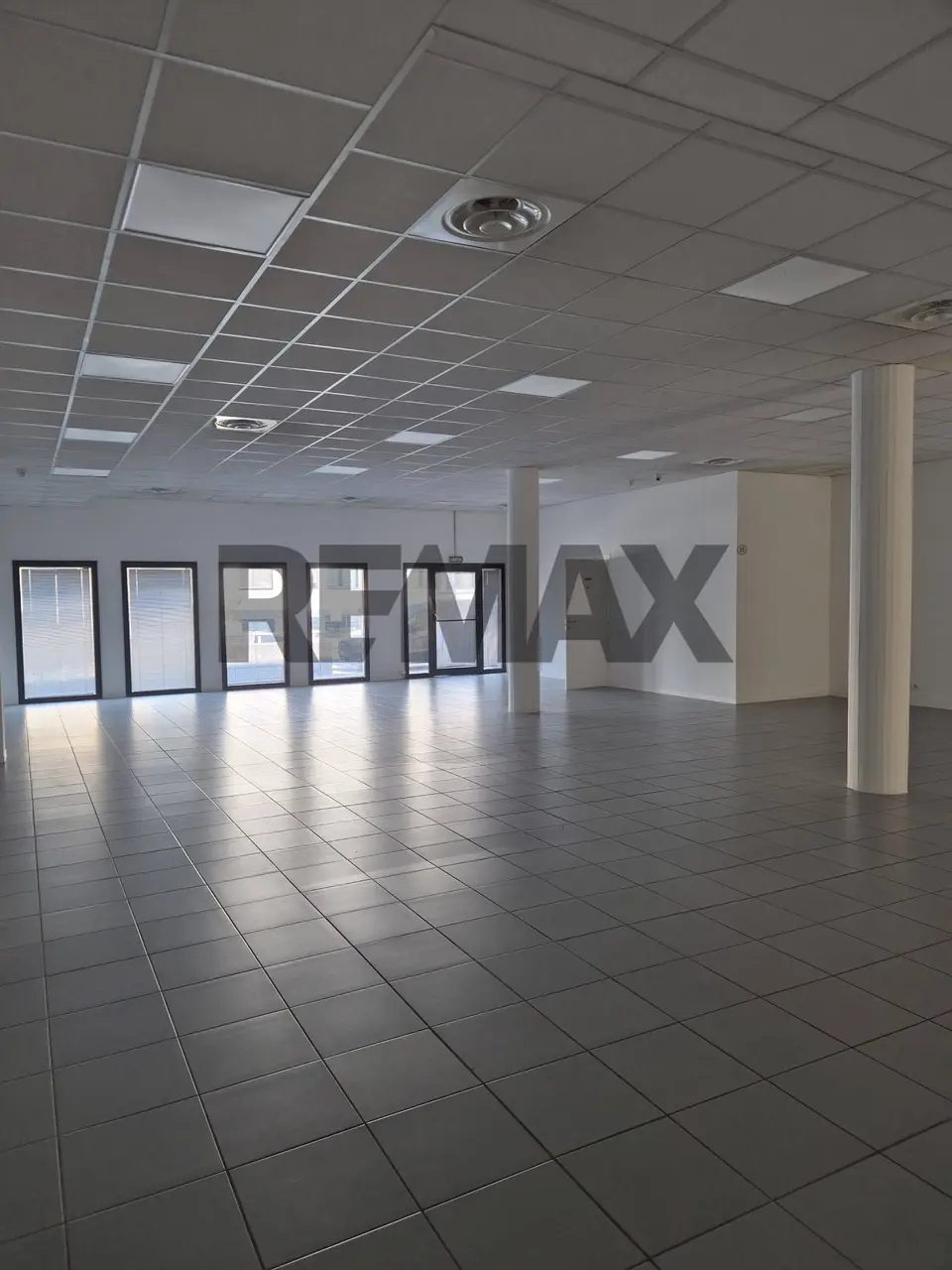 Locale Commerciale in Affitto a Vicenza