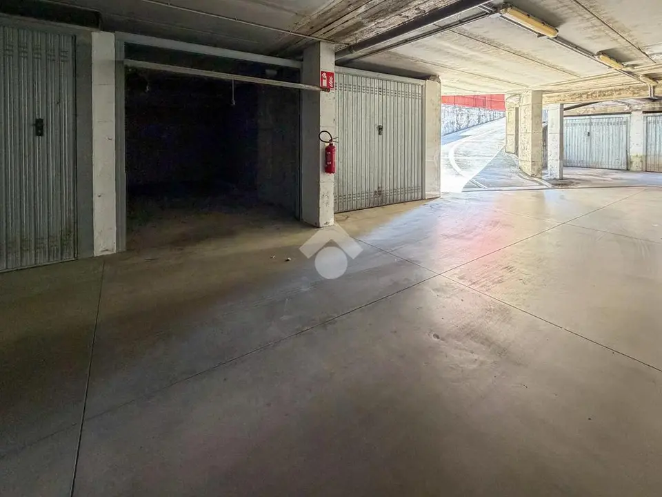 Box / posti auto in vendita a Manerbio