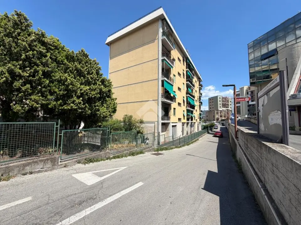 Quadrilocale in vendita a Sestri Levante