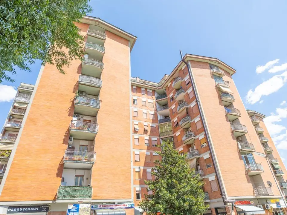 Trilocale in vendita a Guidonia Montecelio