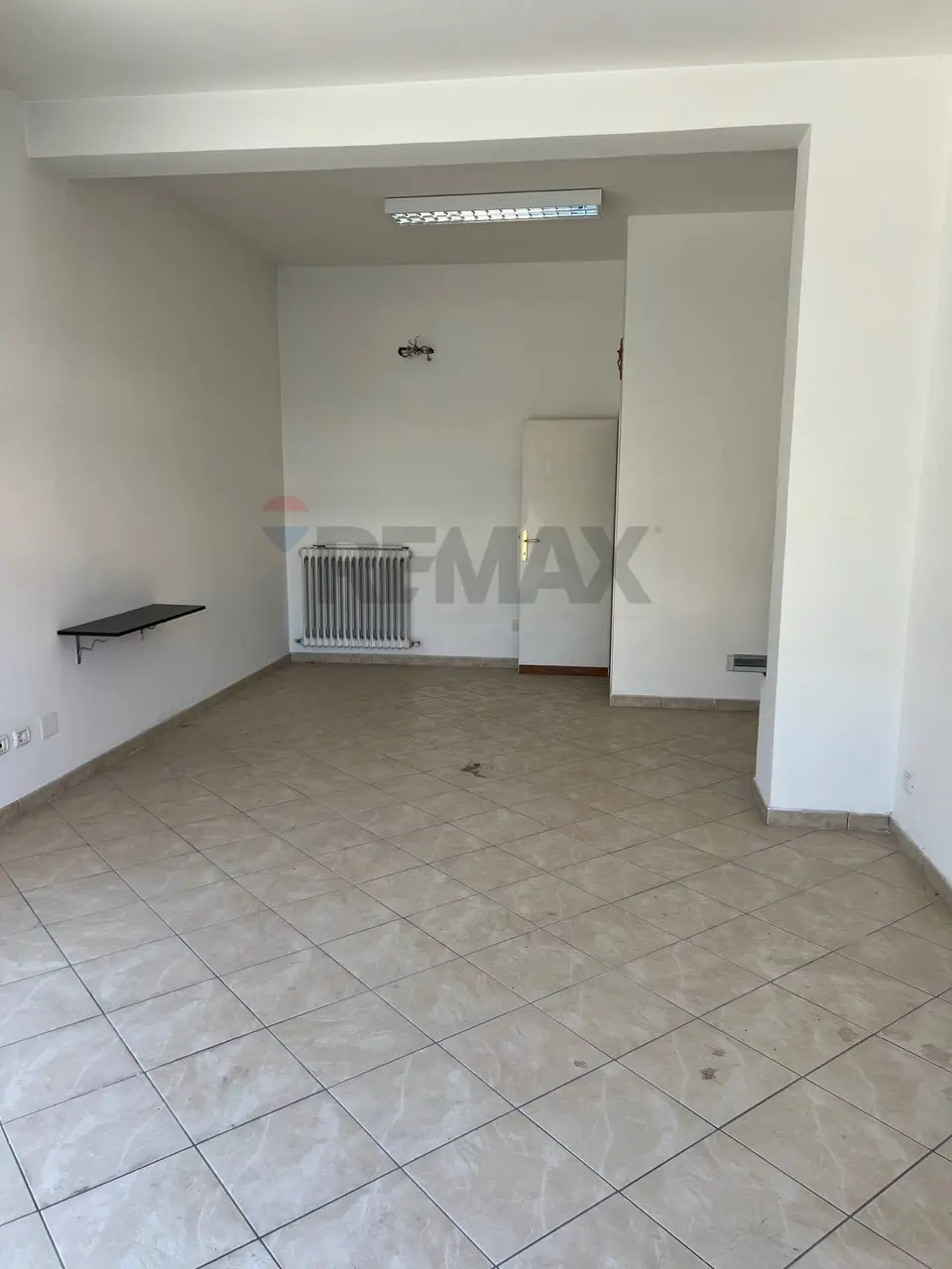 Locale Commerciale in Affitto a Bastia Umbra