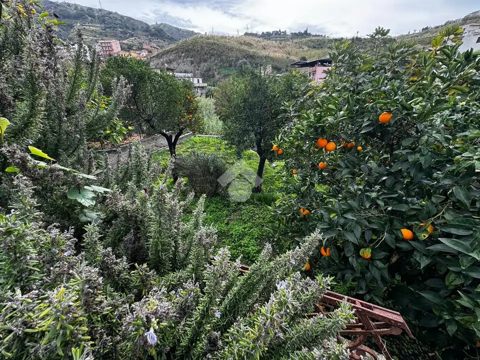 Casa indipendente in vendita a Reggio Di Calabria