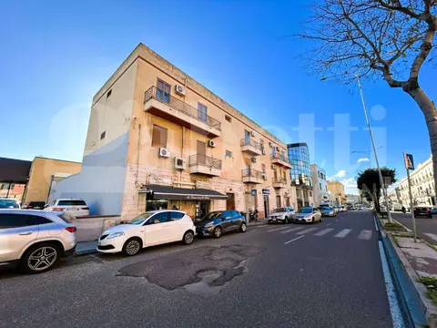 Appartamento in Via La Farina  221, Messina (ME)