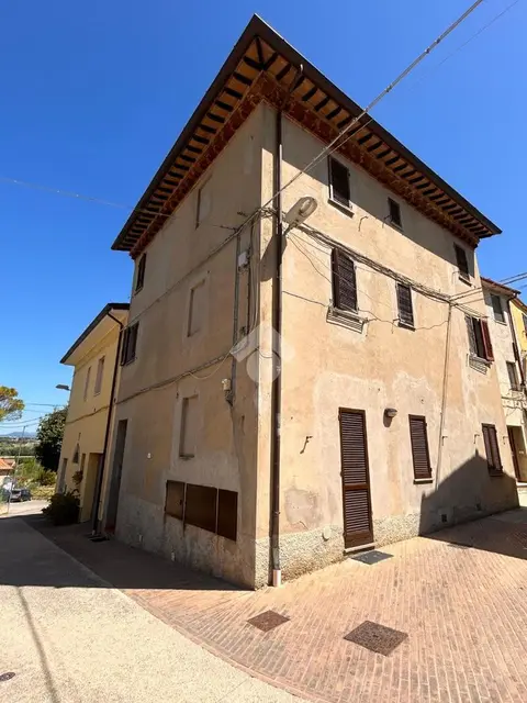 Trilocale in vendita a Torgiano