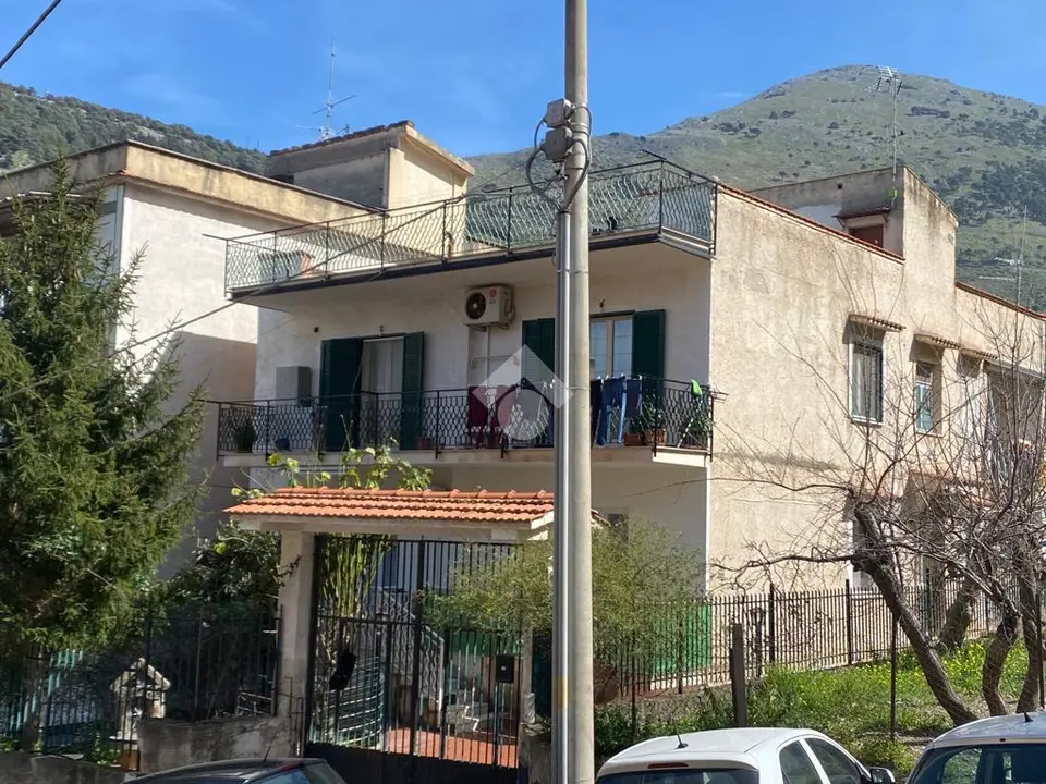 5 locali in vendita a Torretta