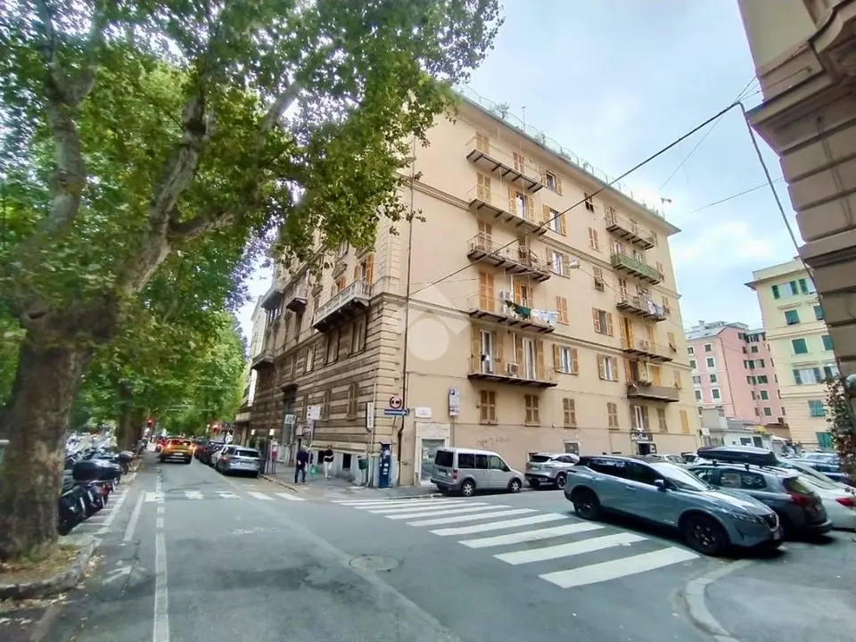 6 locali in vendita a Genova