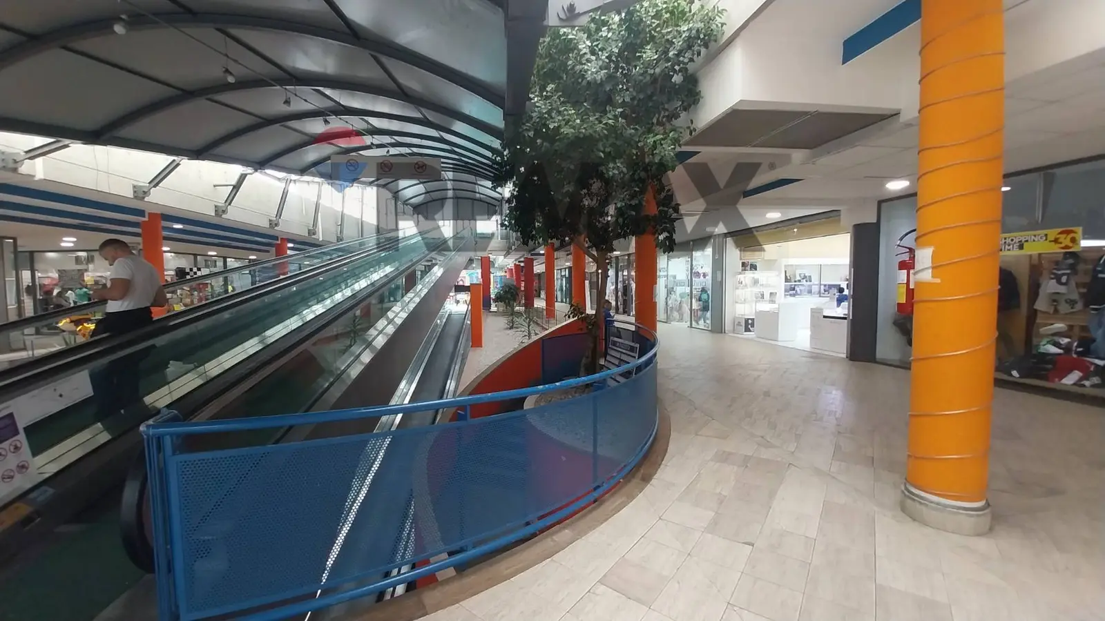 Locale Commerciale in Vendita a Salerno
