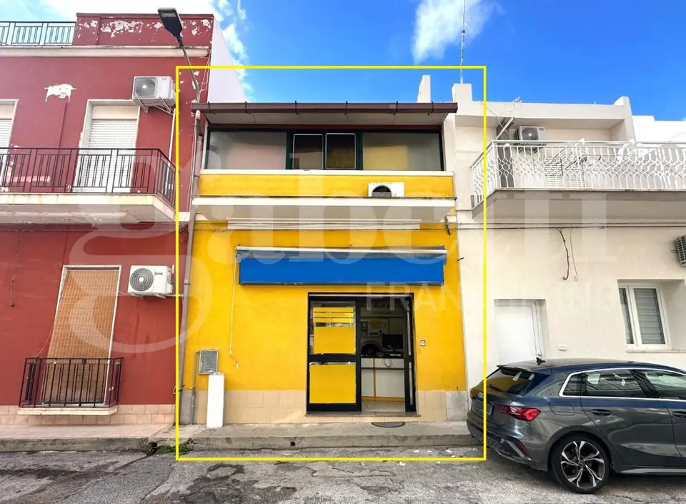 Casa Indipendente in VIA PIEMONTE  35, Avola (SR)