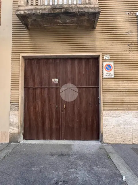Box / posti auto in affitto a Torino
