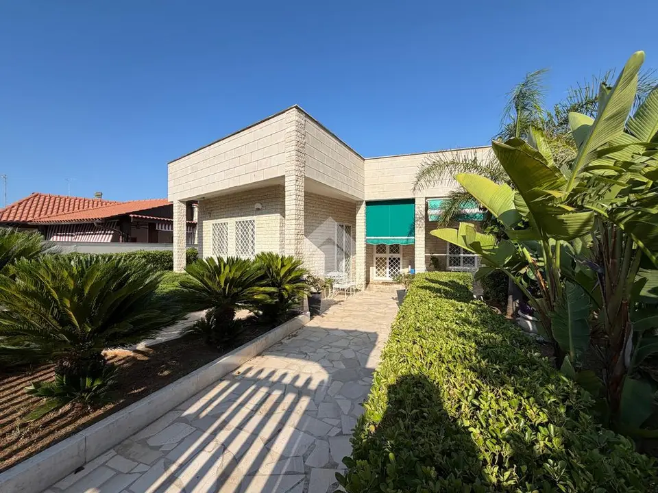 Villa singola in vendita a Bari