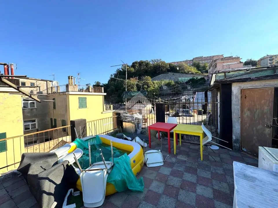 5 locali in vendita a Genova