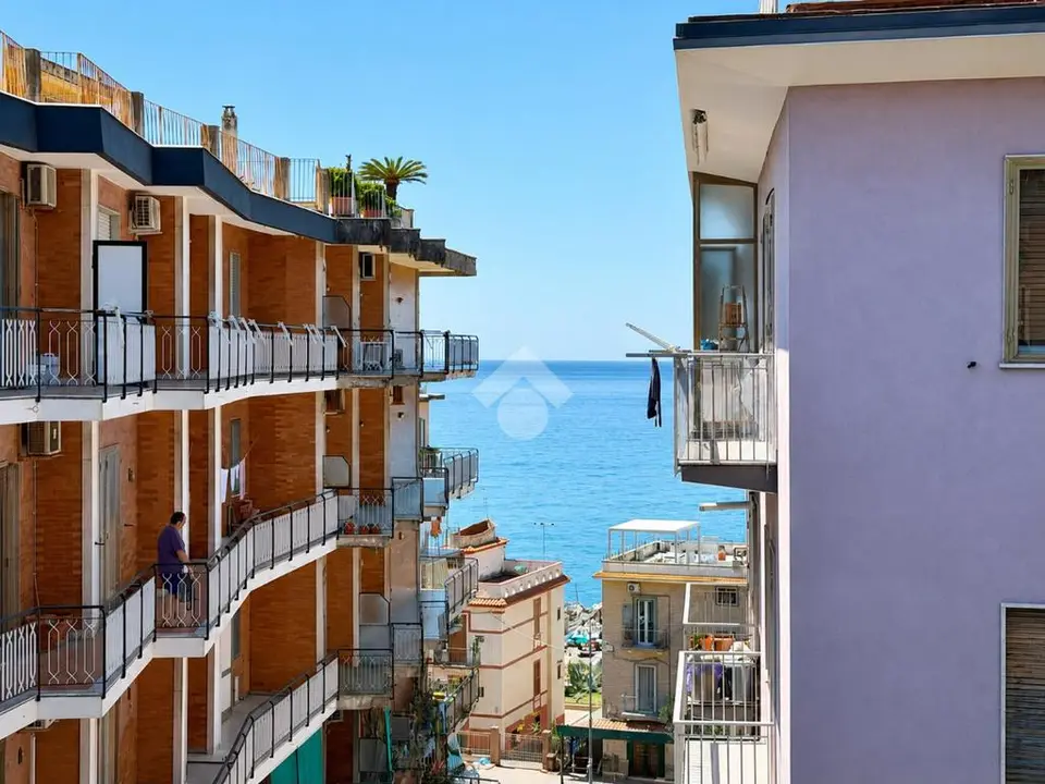 Quadrilocale in vendita a Salerno