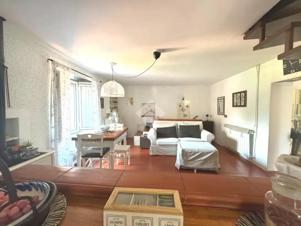 Casa semindipendente in vendita a Serra Riccò