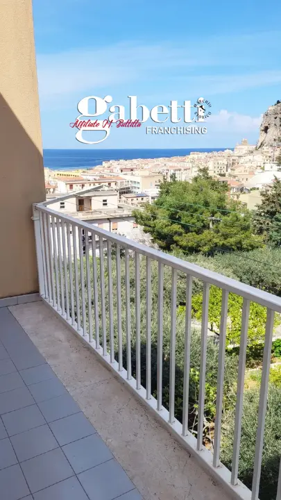 Appartamento in via Pietragrossa , Cefalù (PA)