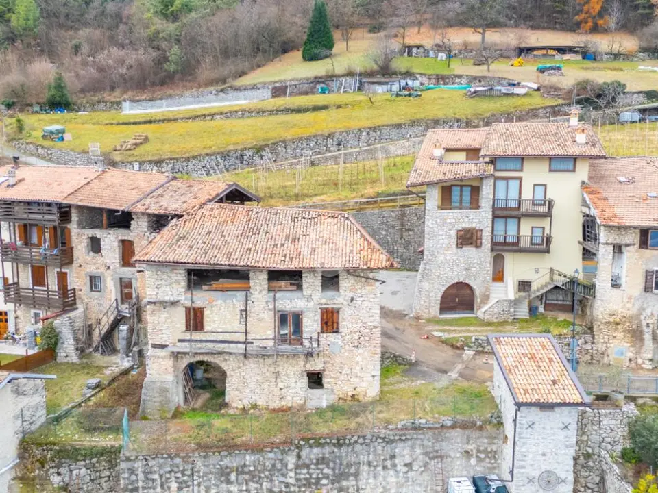 Rustico in vendita a Isera