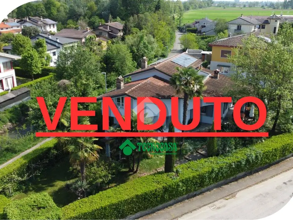 Villa singola in vendita a Mozzanica