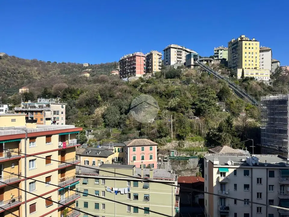Trilocale in vendita a Genova