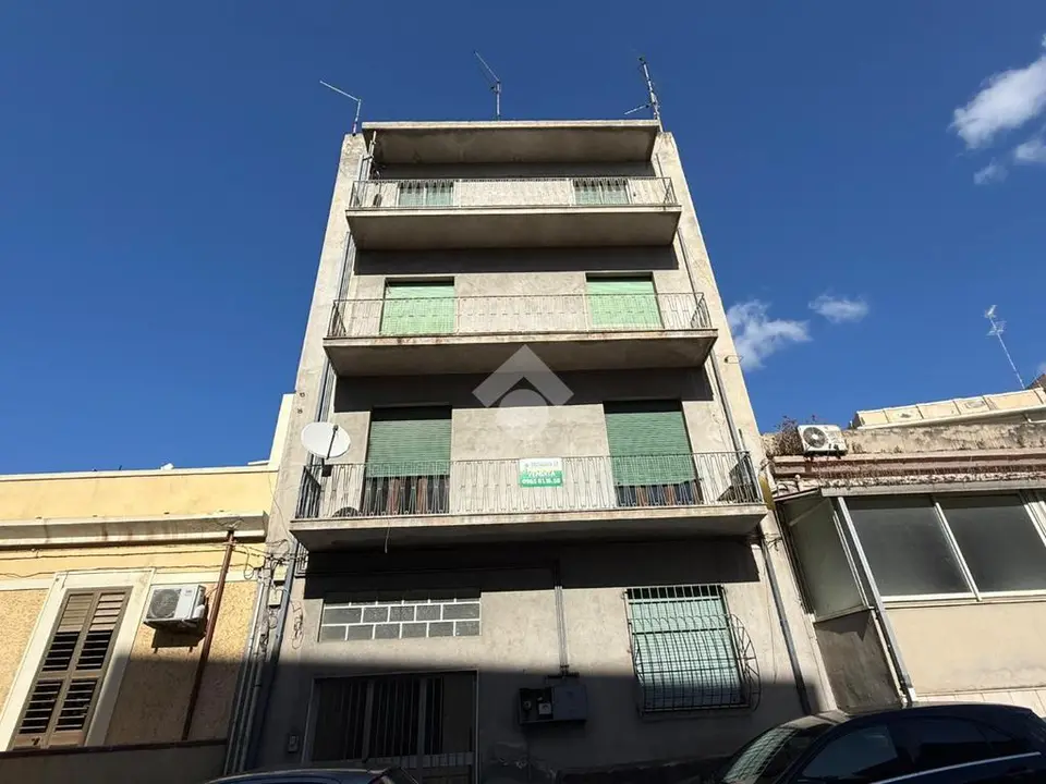 Quadrilocale in vendita a Reggio Di Calabria