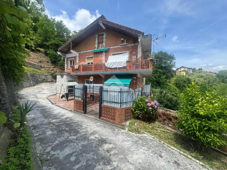 Quadrilocale in vendita a Ceranesi