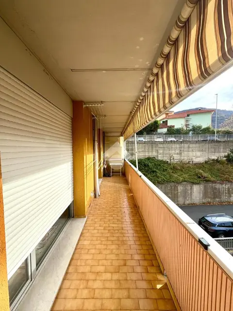 Quadrilocale in vendita a Genova