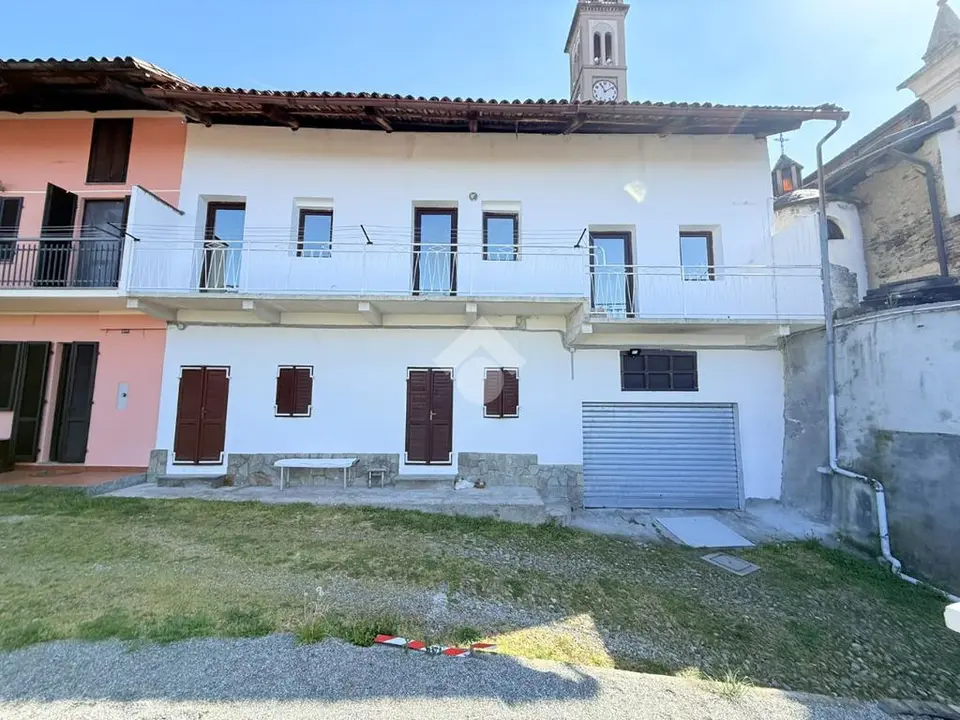 Casa di corte in vendita a Torre Canavese