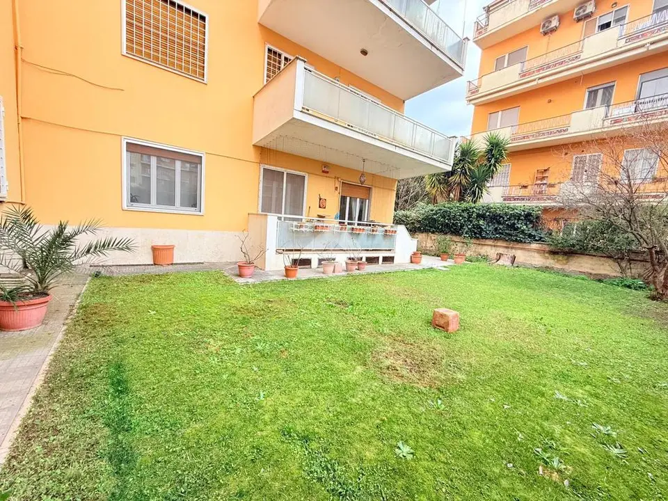 5 locali in vendita a Roma
