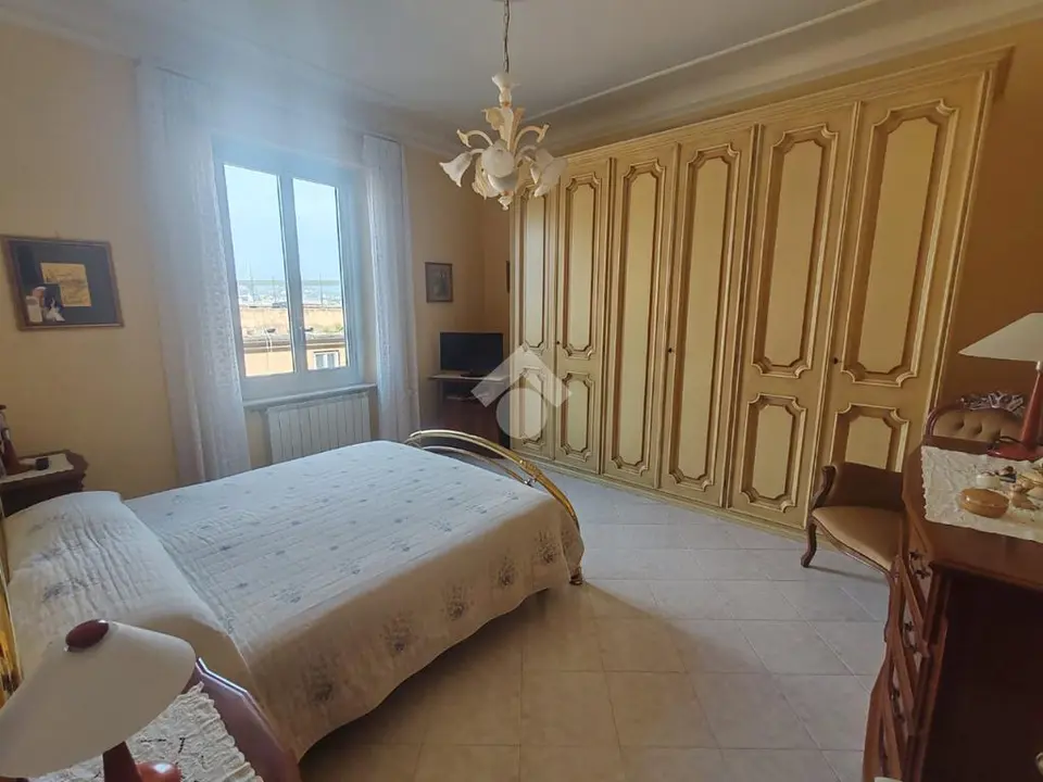 Quadrilocale in vendita a Genova