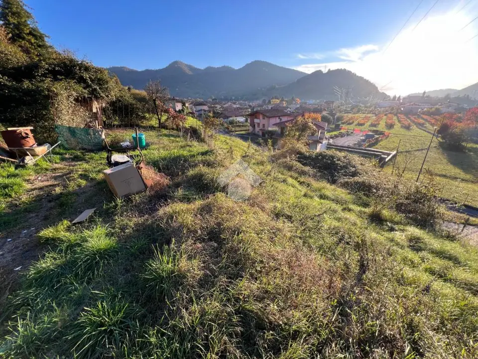 Ter. residenziale in vendita a Berzo San Fermo