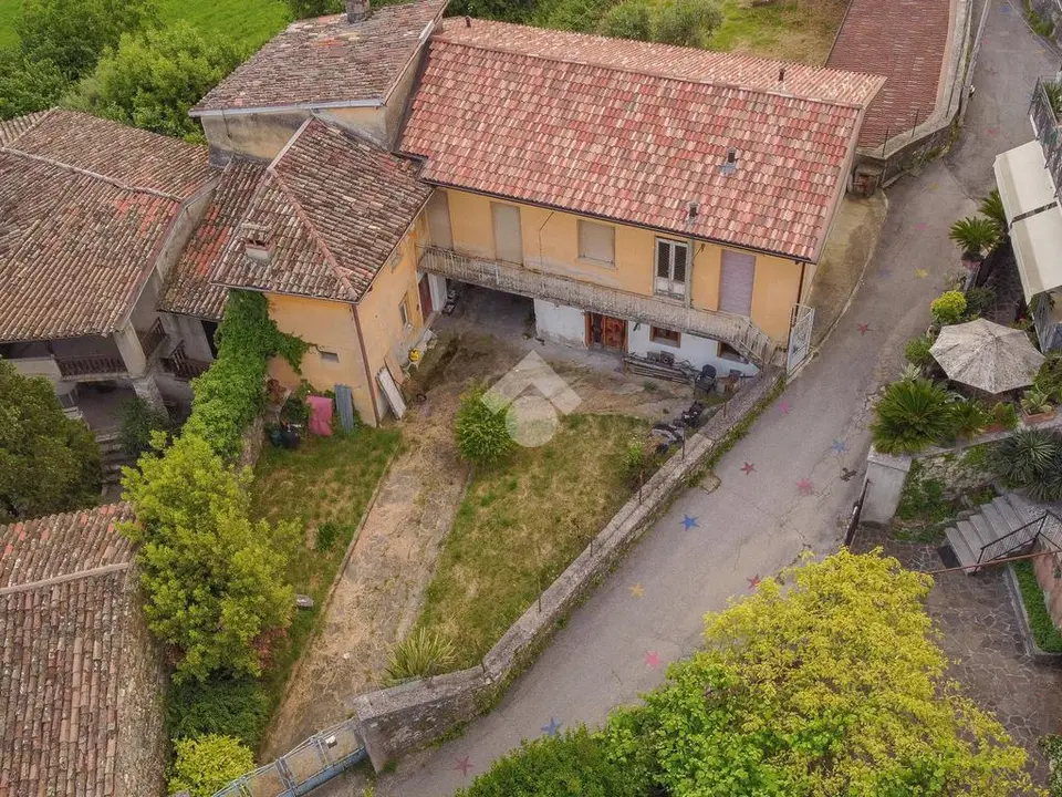Casa indipendente in vendita a Toscolano-Maderno