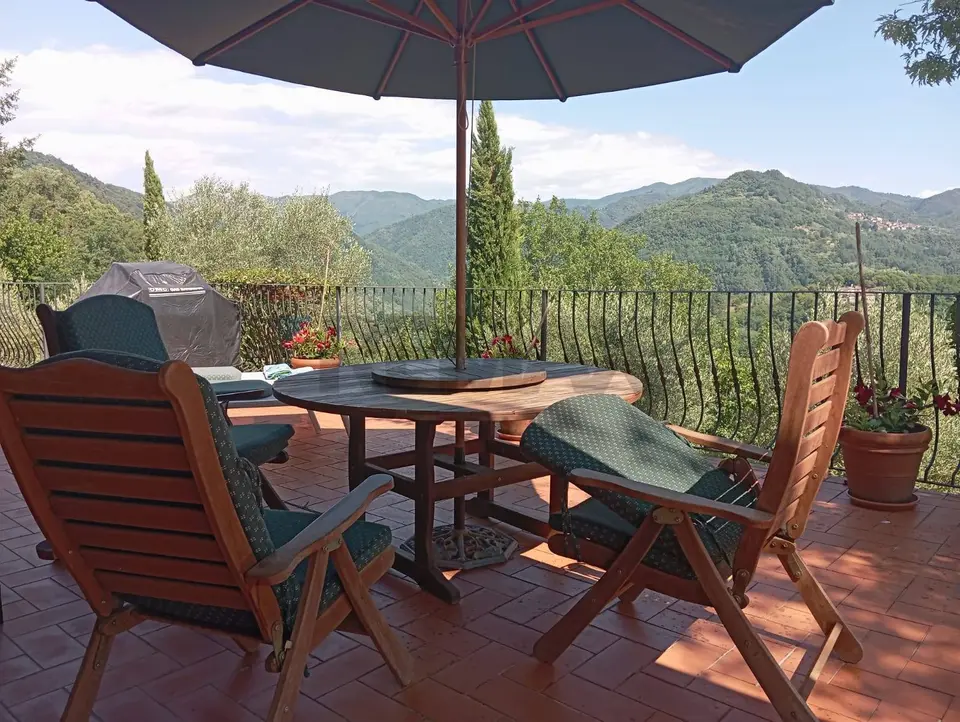 Villa singola in Vendita a Bagni di Lucca