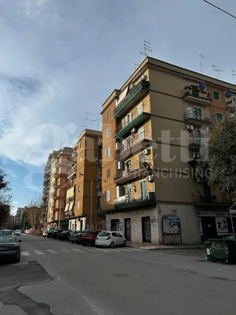 Appartamento in Via Calabria 45, Taranto (TA)