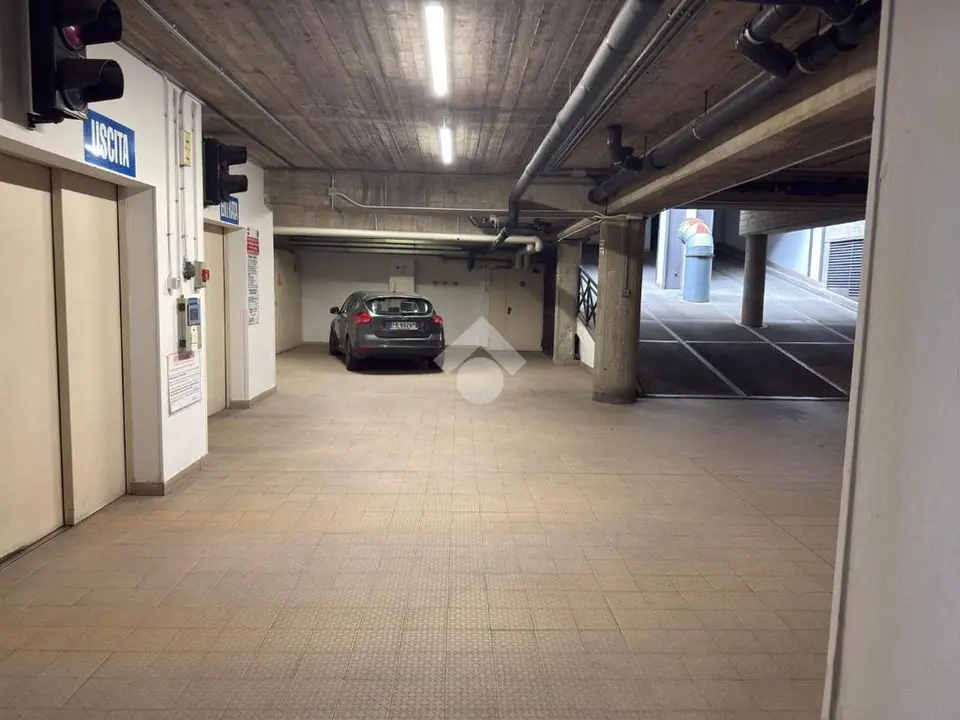 Box / posti auto in affitto a Torino