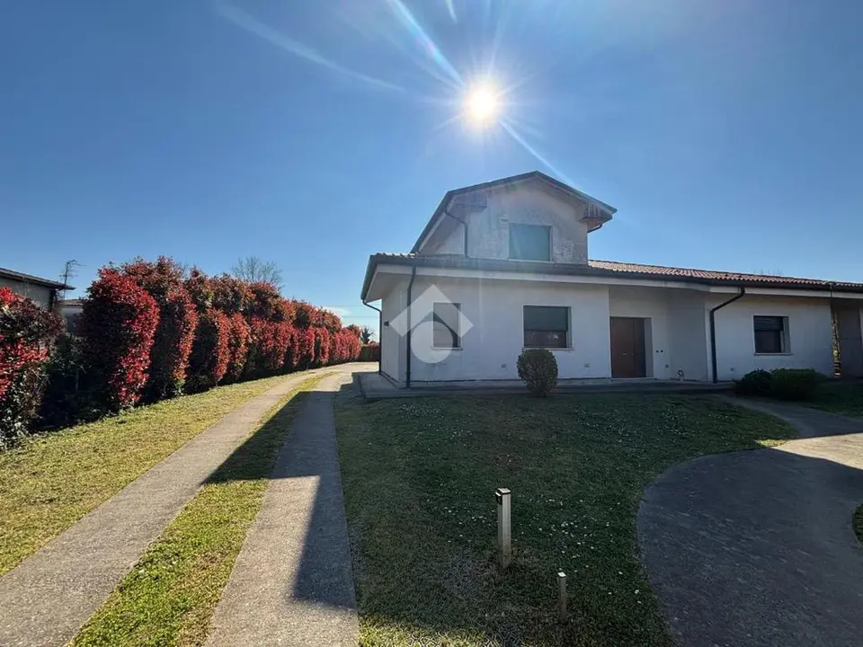 Villa singola in vendita a Pozzonovo