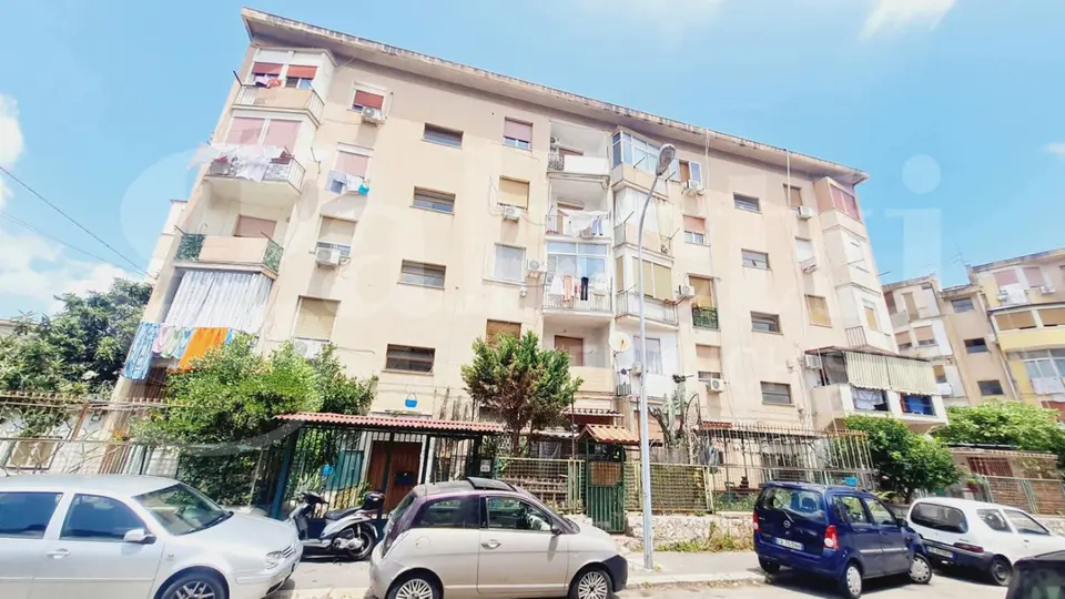 Appartamento in Largo del Pettirosso, Palermo (PA)