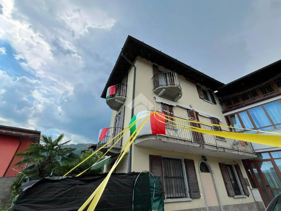 Casa semindipendente in vendita a Casnigo