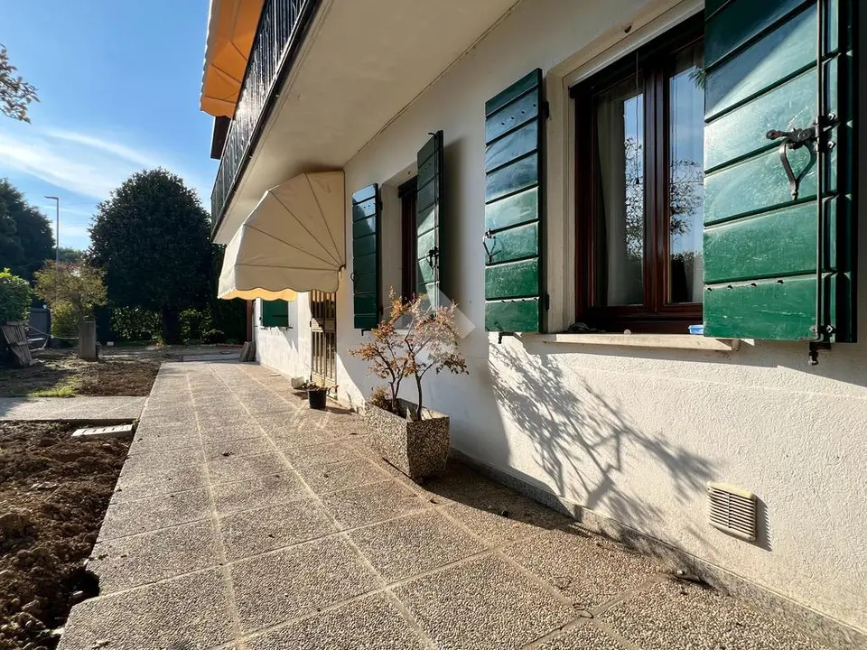 Porzione di bifamiliare in vendita a Selvazzano Dentro