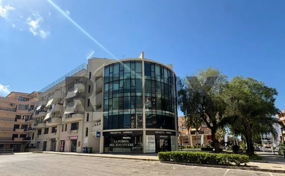 Show room in Vendita a Bagheria