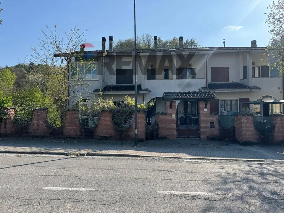 Appartamento in Vendita a Pellegrino Parmense